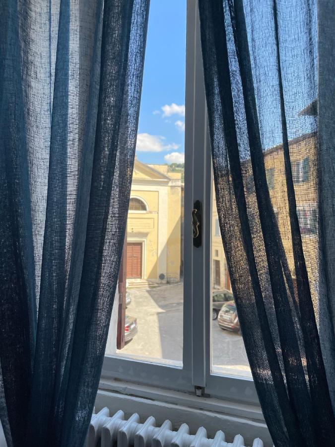 Bhr - Appartamento Dell'Anfiteatro Spoleto Dış mekan fotoğraf